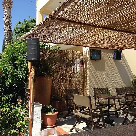Apart-hotel Manine 2*