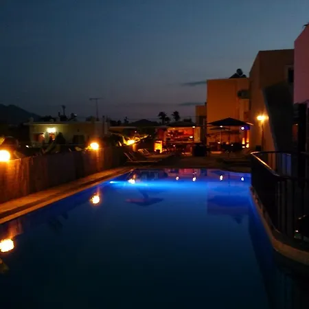 Apart-hotel Manine 2*