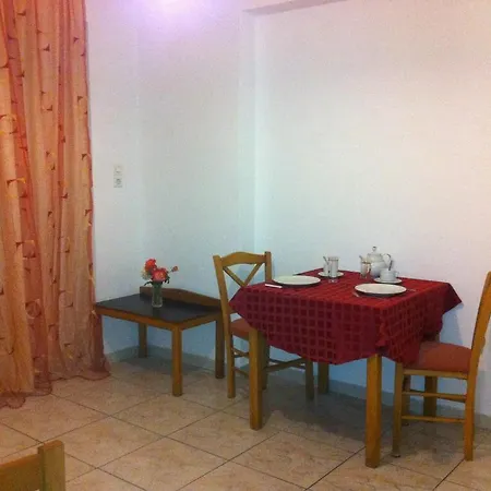 Manine Apartahotel Cos