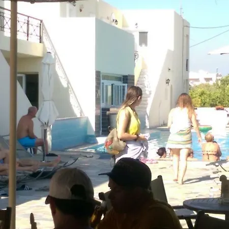 Manine Apartahotel 2*