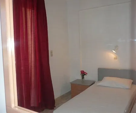 Aparthotel Manine 3*