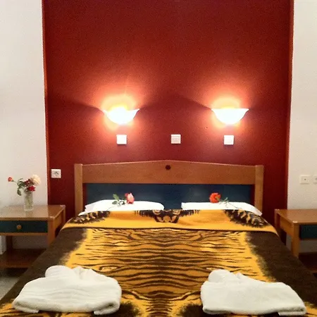 Manine Aparthotel 3*